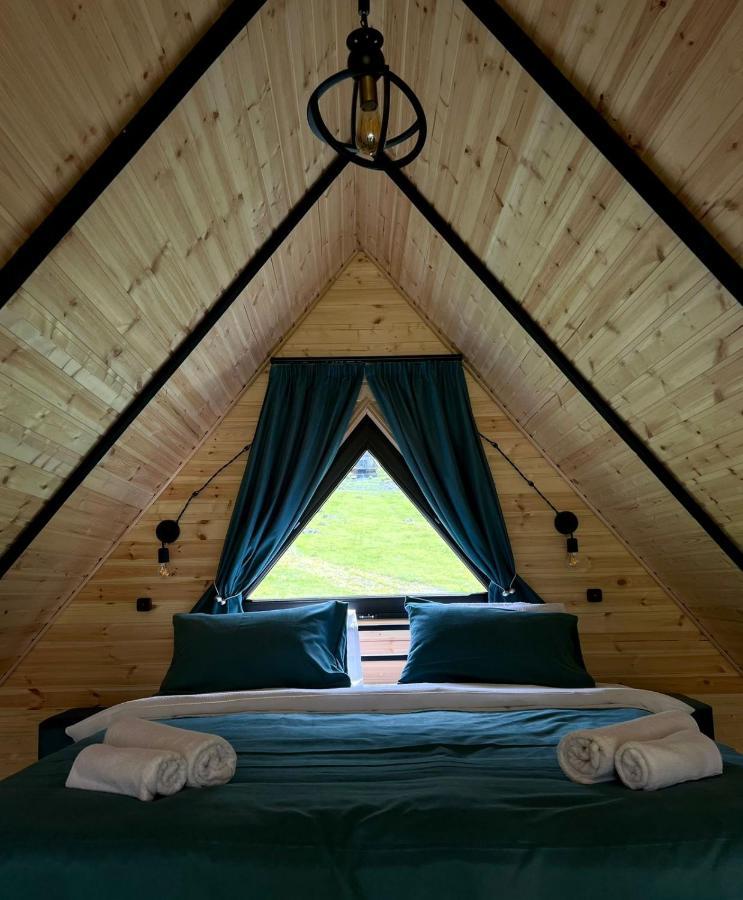 Kazbegi Inn Cottages Ngoại thất bức ảnh