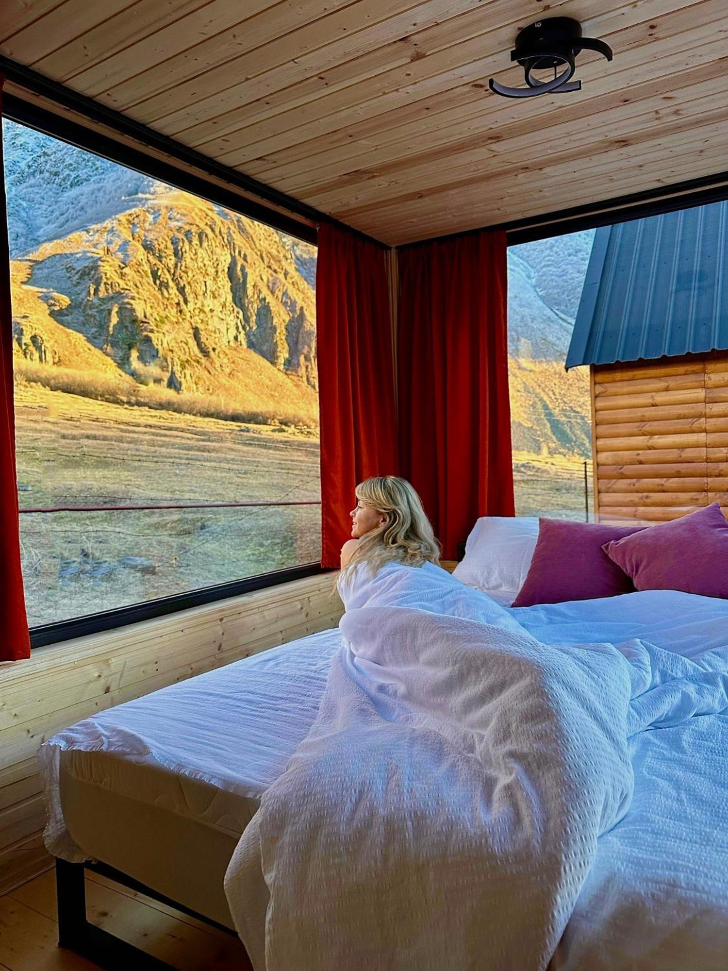 Kazbegi Inn Cottages Ngoại thất bức ảnh