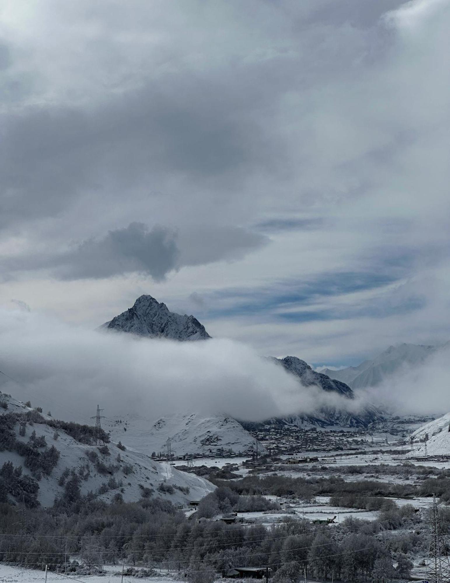 Kazbegi Inn Cottages Ngoại thất bức ảnh