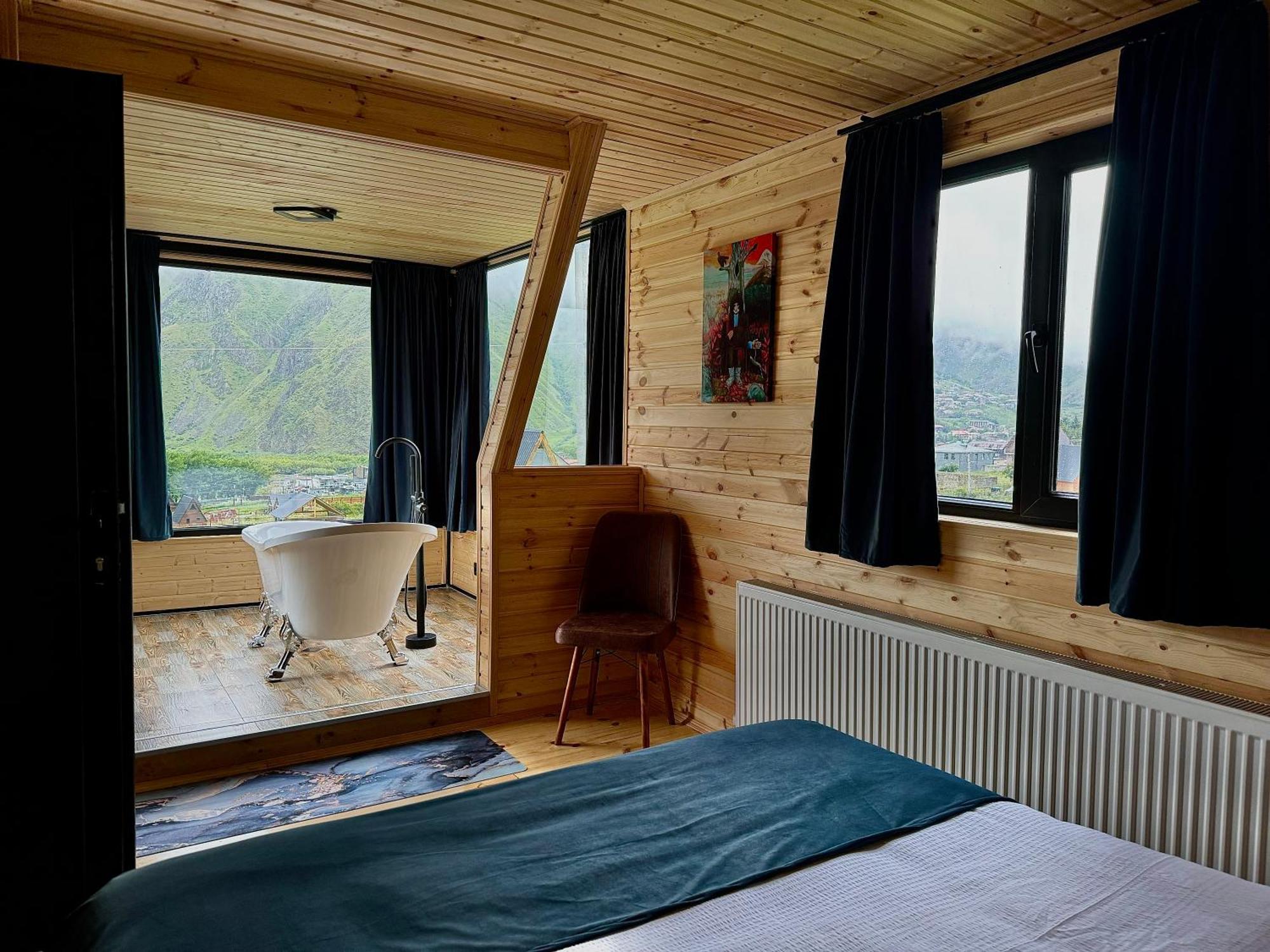 Kazbegi Inn Cottages Ngoại thất bức ảnh