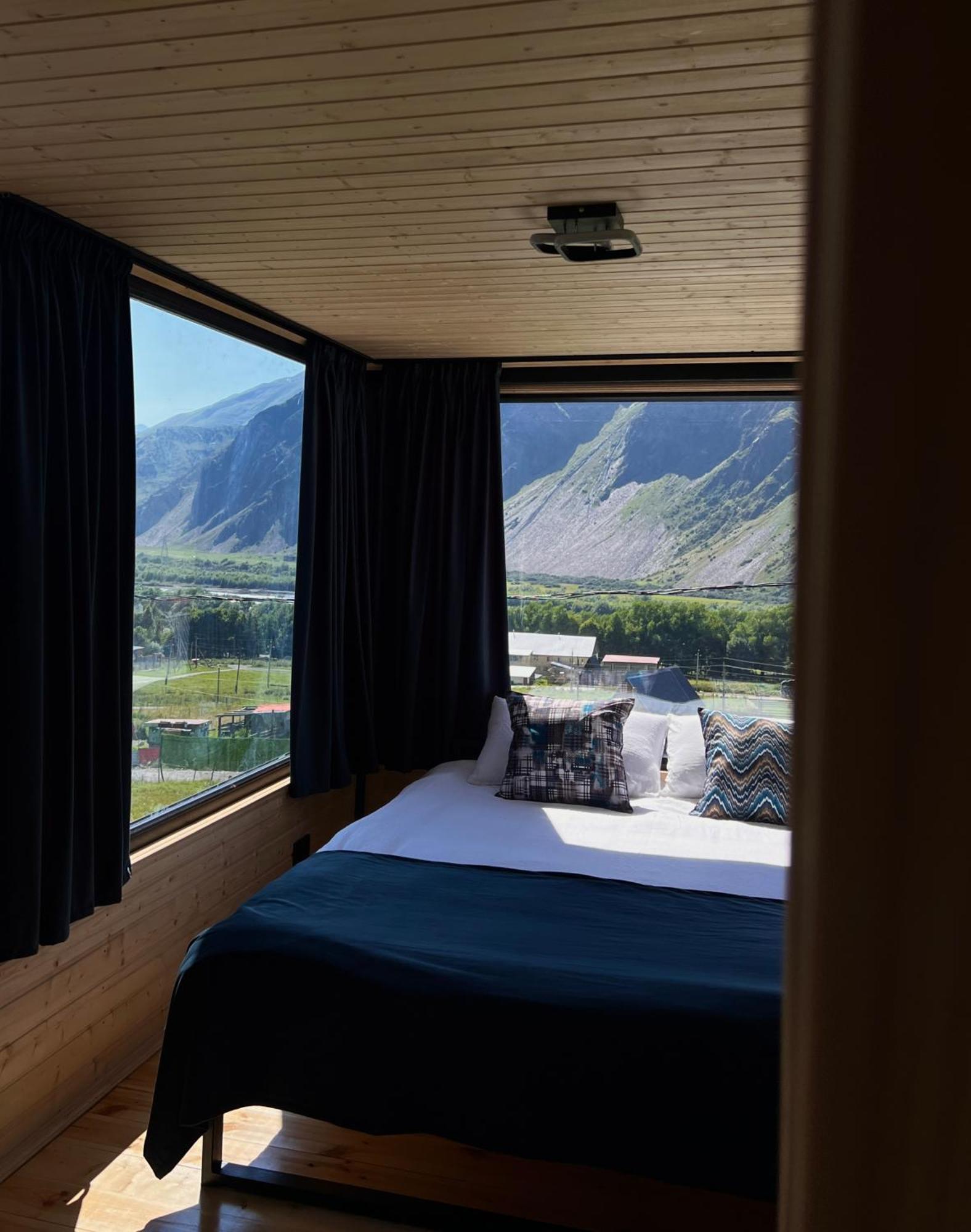 Kazbegi Inn Cottages Ngoại thất bức ảnh