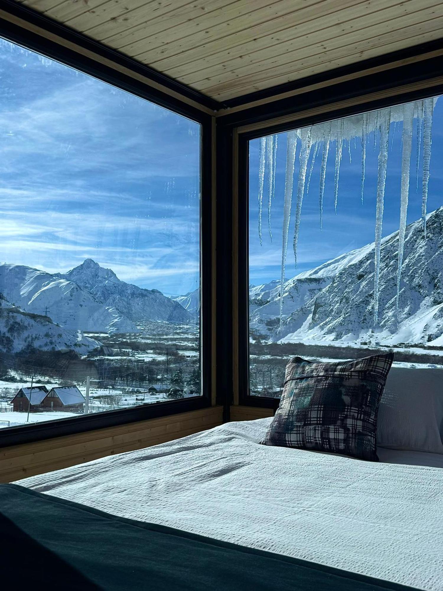 Kazbegi Inn Cottages Ngoại thất bức ảnh